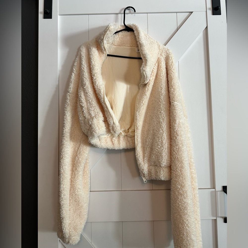 Eladay Cropped Sherpa Jacket Size Medium